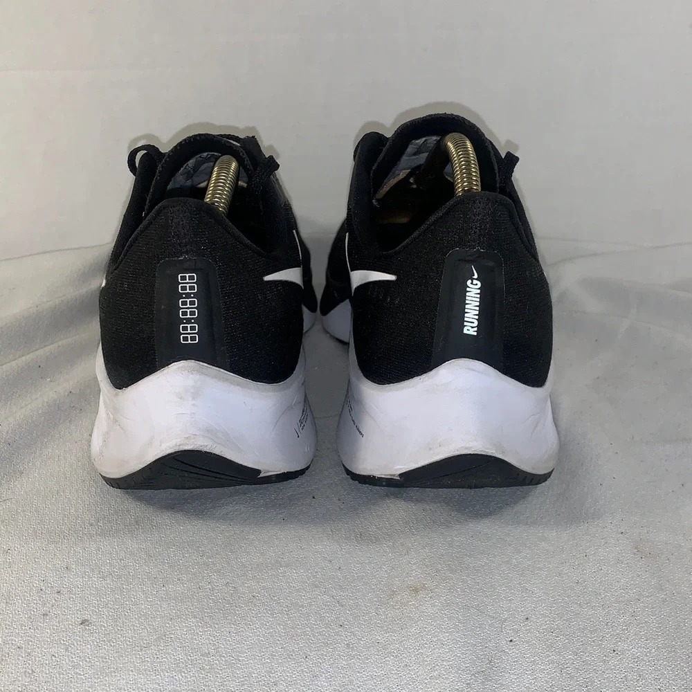 Nike Men’s Air Zoom Pegasus 37 Black/White Trainers